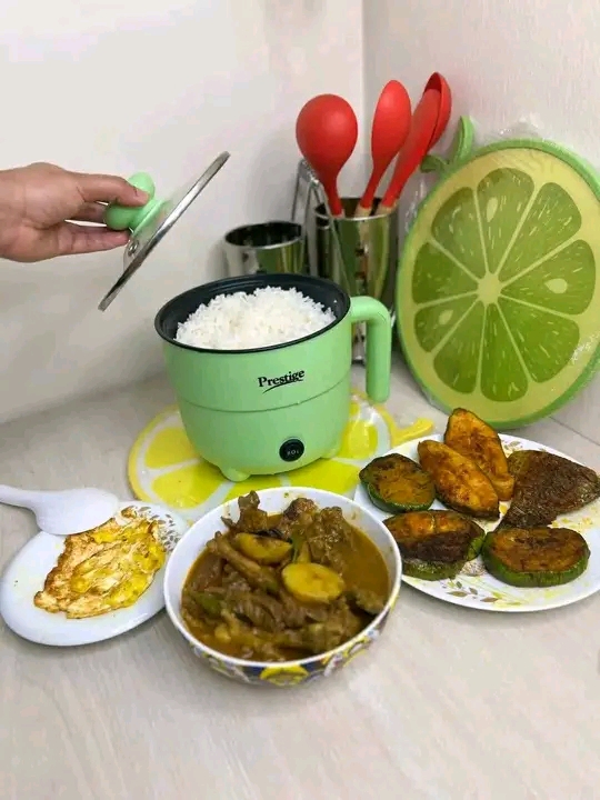 2Litre size prestige cooking